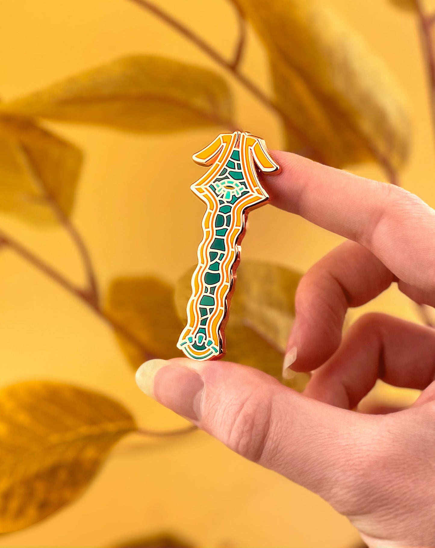 Captain construct horn pin